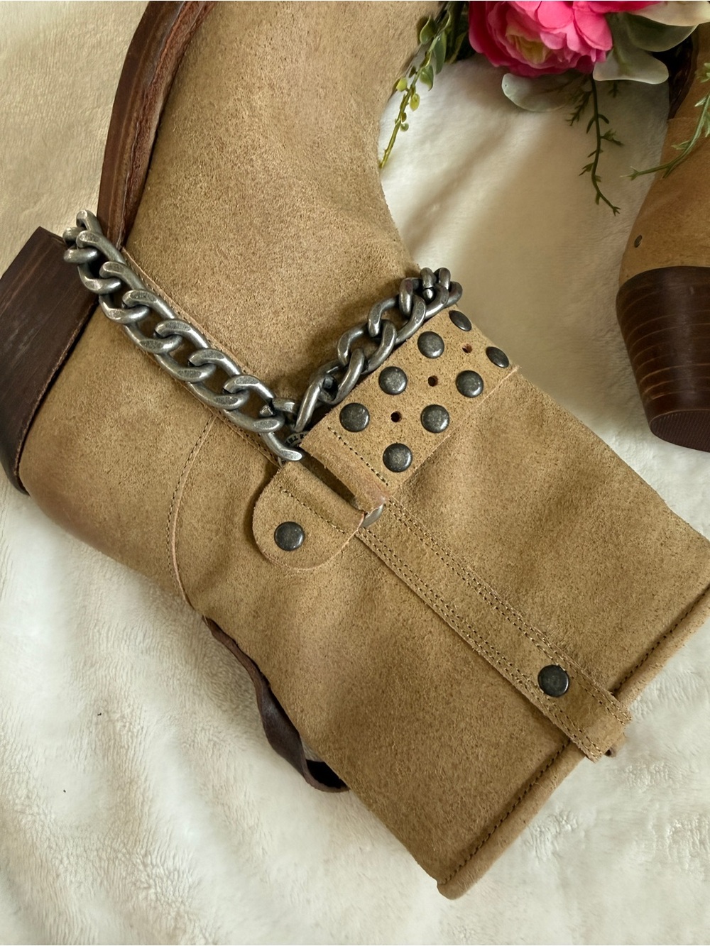 Free People Aiden Chain Boots Camel oiled suede - Picture 8 of 12